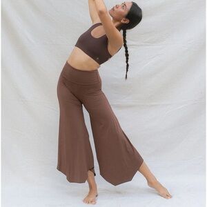 Indigo Luna Layla Flares